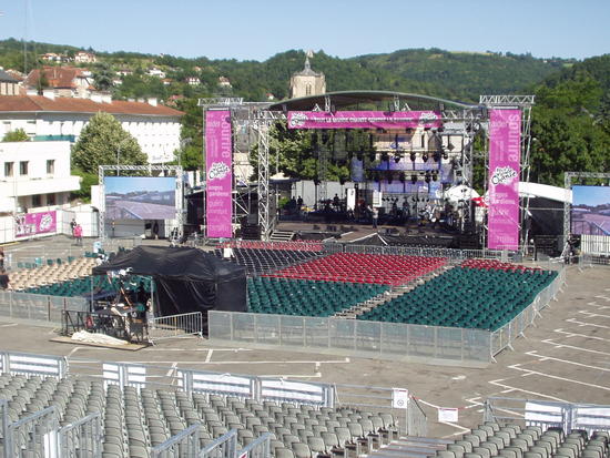 Tout le monde chante contre le cancer